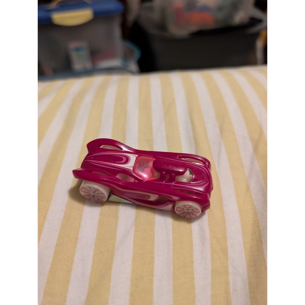 Hot Wheels 2013 16 Angels Pink Diecast Car 1:64 Scale Mattel H11